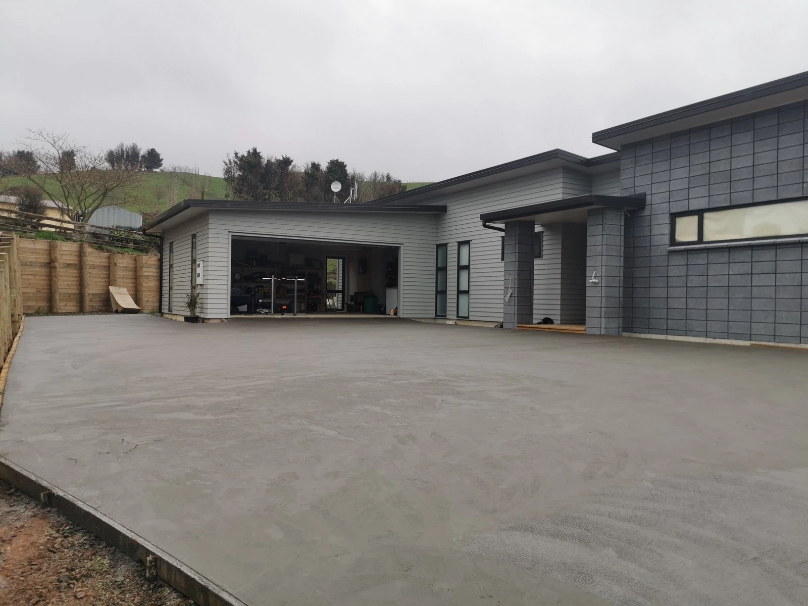 https://rnrcivilconstruction.co.nz/wp-content/uploads/2023/01/residential-1.webp